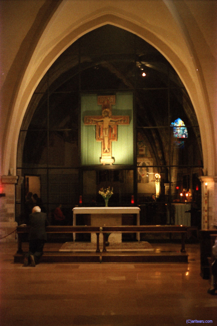 アッシジの写真・聖フランシスコに話しかけた十字架板絵