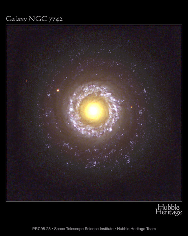 Q NGC7742
